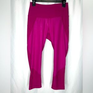 SOLD💥 90 Degree Fusia Pink Cropped Leggings Sz M Bin A